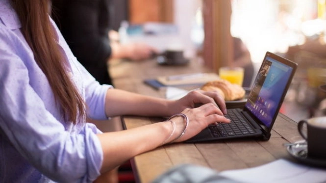cách dùng máy tính bảng thay laptop